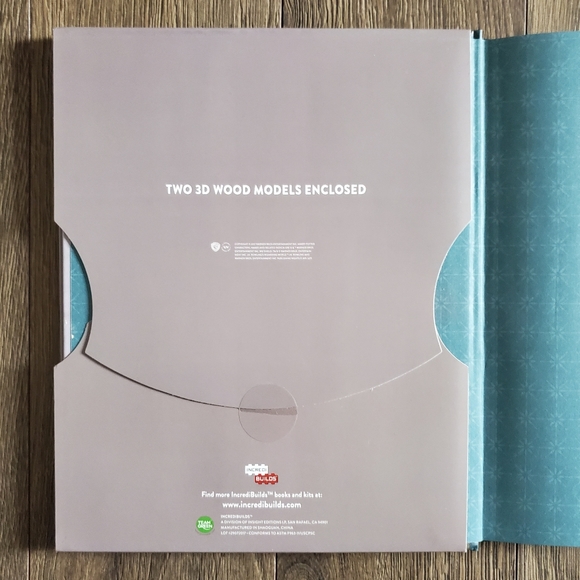 Harry Potter Book and Model Set - Dobby and Buckbeak - Picture 3 of 6